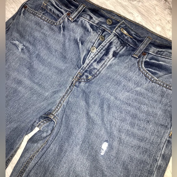 Old Navy High Wasted Slouchy Straight Jeans - Picture 6 of 6